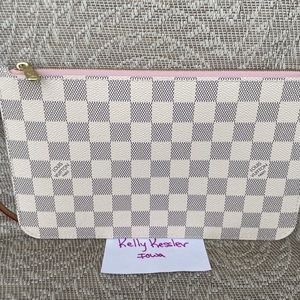 Authentic LV MM pouch Damier Azur rose HTF as LV stopped sales on the Neverfull